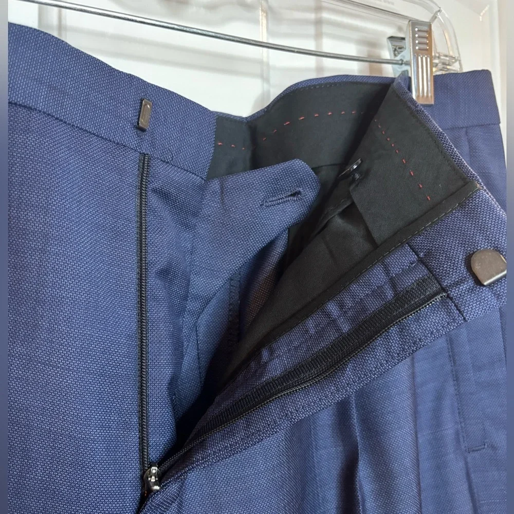 Hugo Boss Men's  Blue light wool blend Dress Pants joggers 36 waist